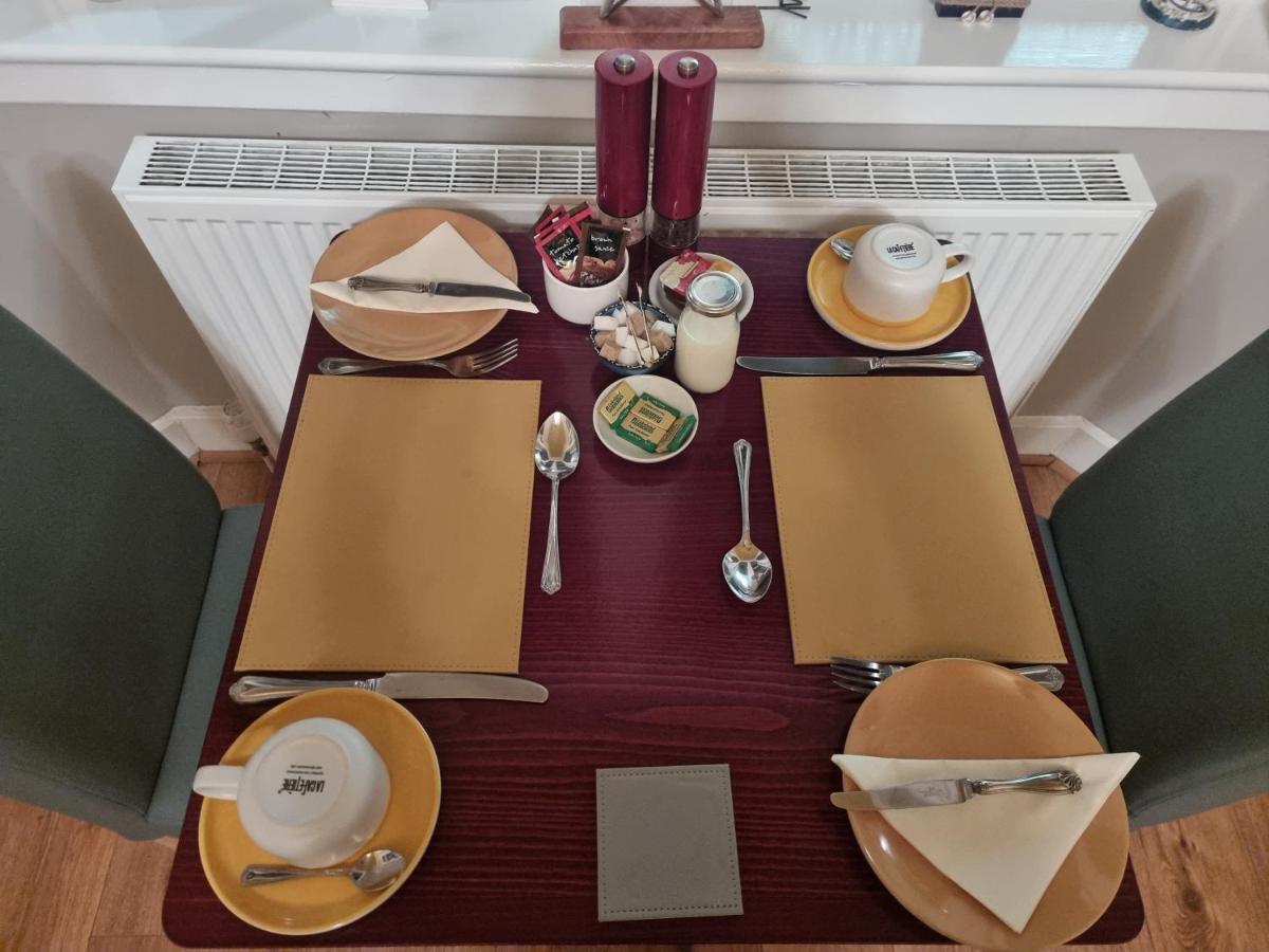 St Leonards Guest House Largs Esterno foto